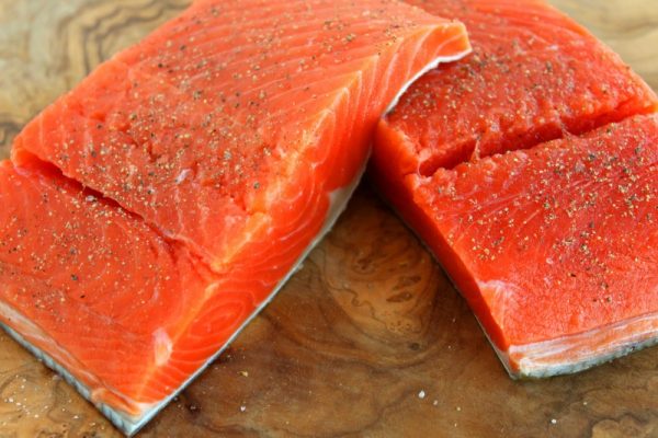 14 Healthiest & Best Fish to Eat (and 7 to Absolutely Steer Clear of)