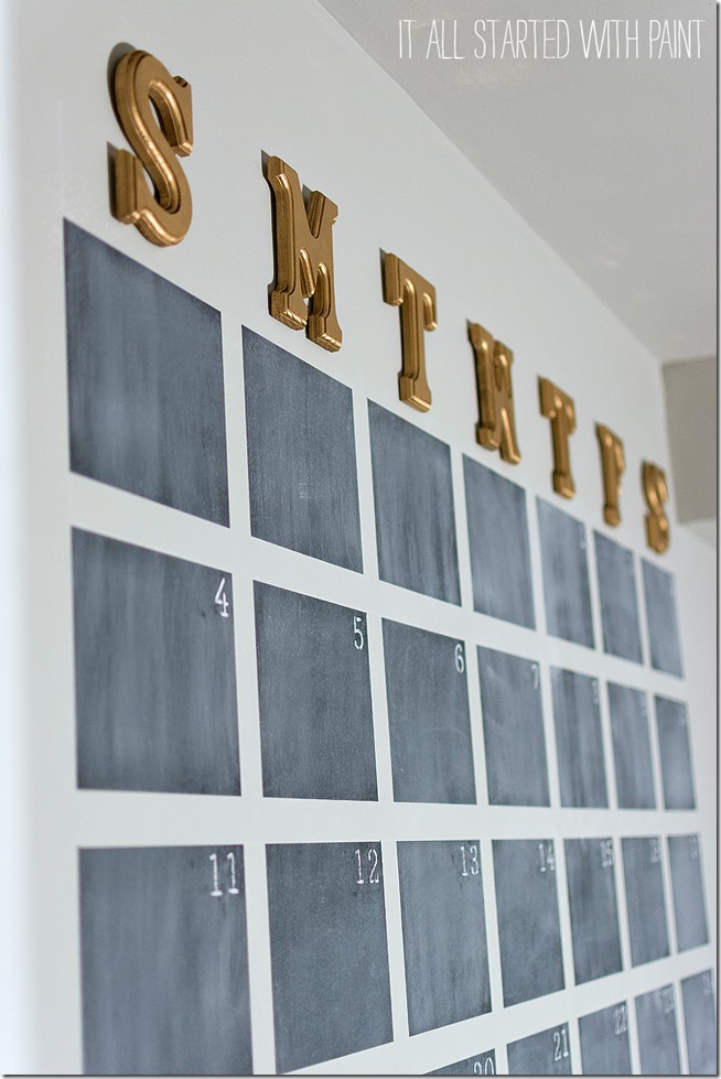 29 DIY Calendars to Keep Your Days and Months Organized