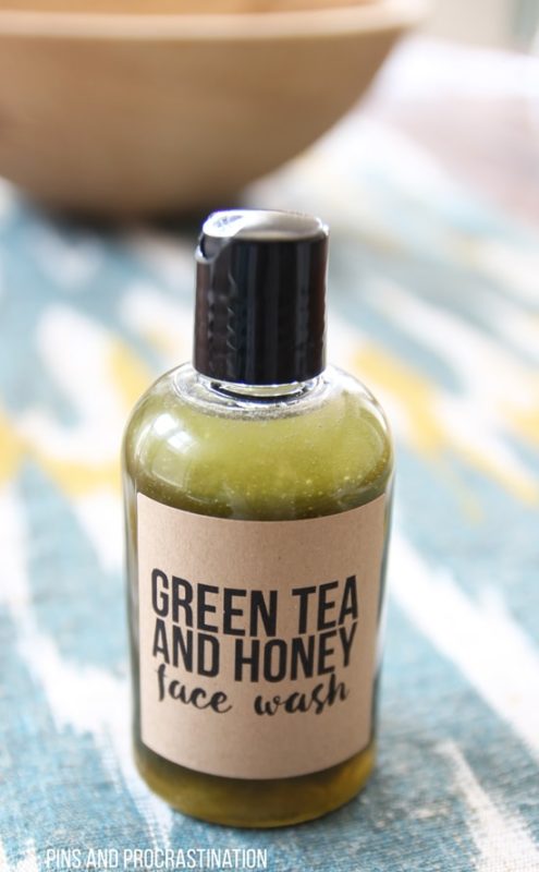 green tea and honey face wash close min