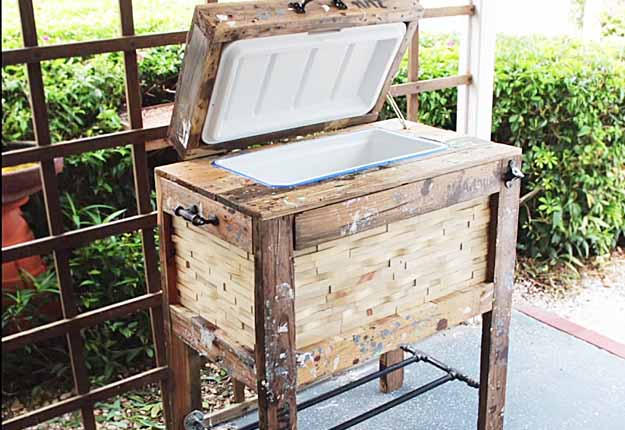 How To Build A Rustic Cooler Box 10