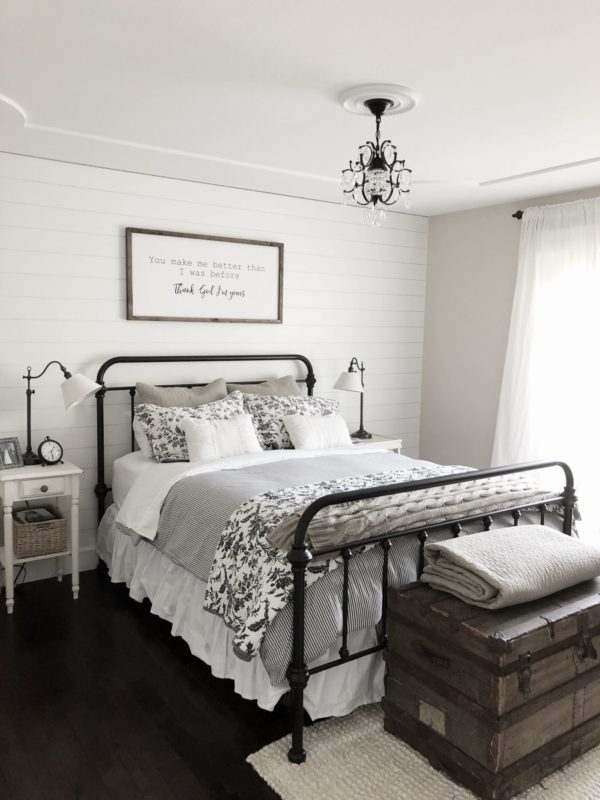 50 Rustic and Cozy Farmhouse Bedroom Designs For Your Next Renovation
