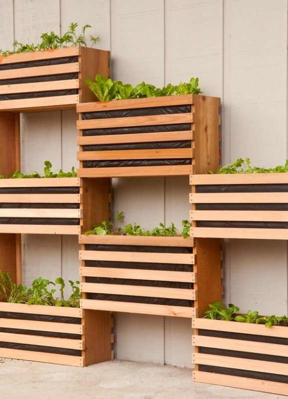 how to make a vertical garden feature 1 large