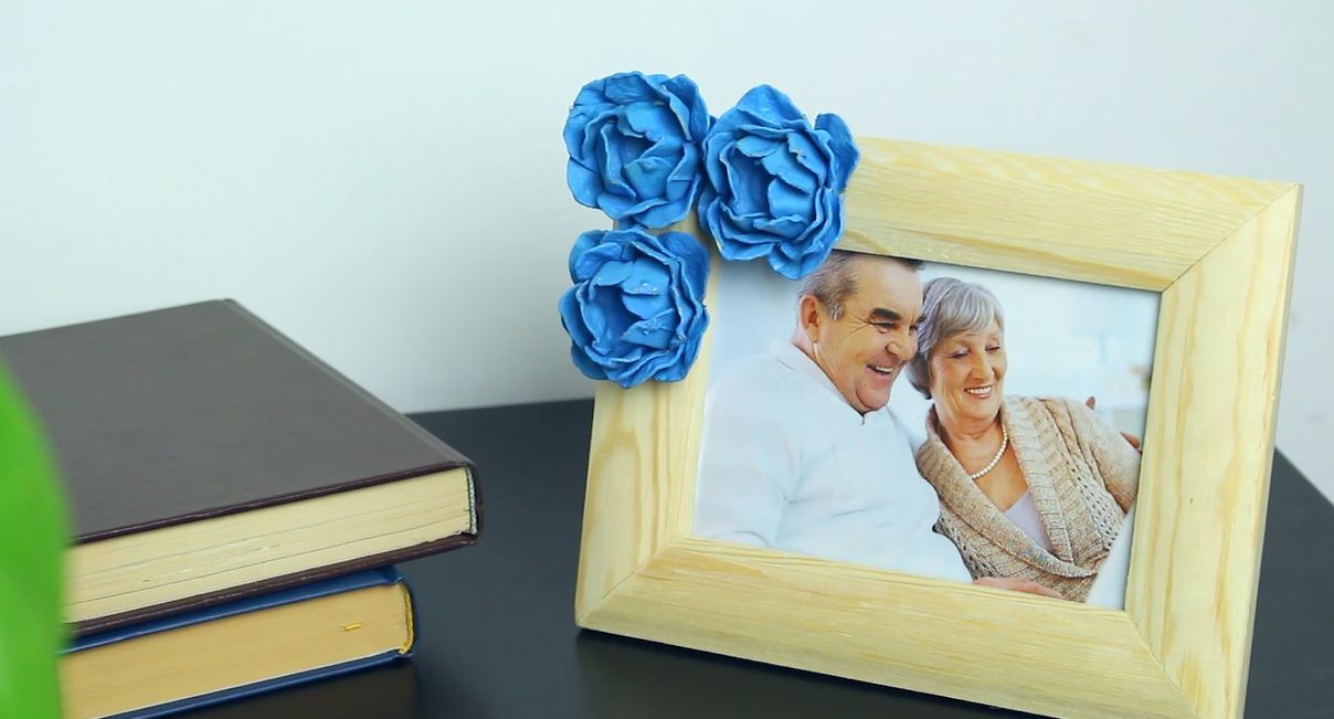 45 DIY Picture Frames to Display Your Happy Moments