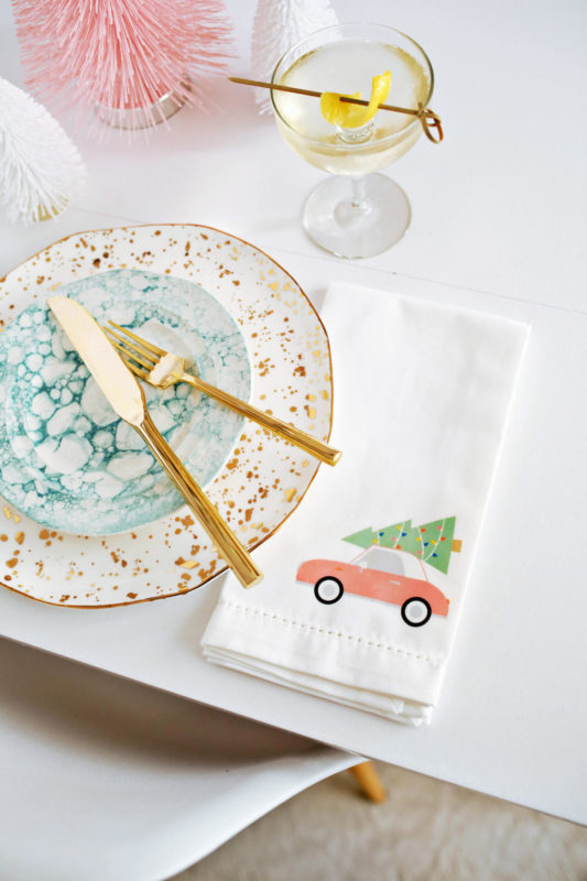 Love these Christmas napkin iron on DIY click through for printable 1